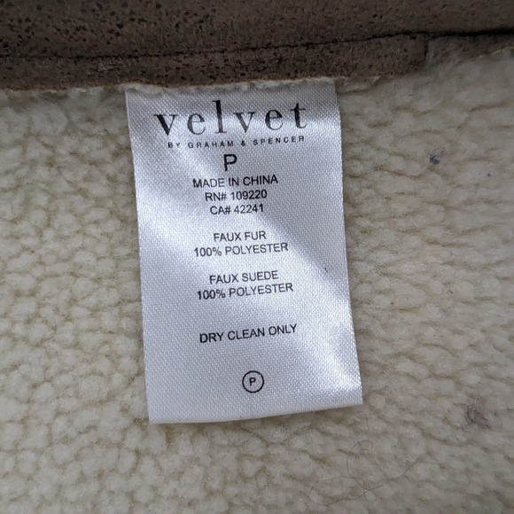 Velvet by Graham & Spencer faux suede vest. Size small. - Picture 5 of 6